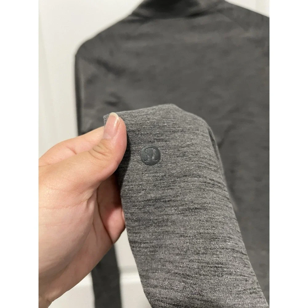 Lululemon Surge Warm Half-Zip Mens Size Small Heather Gray Athletic‎ Performance